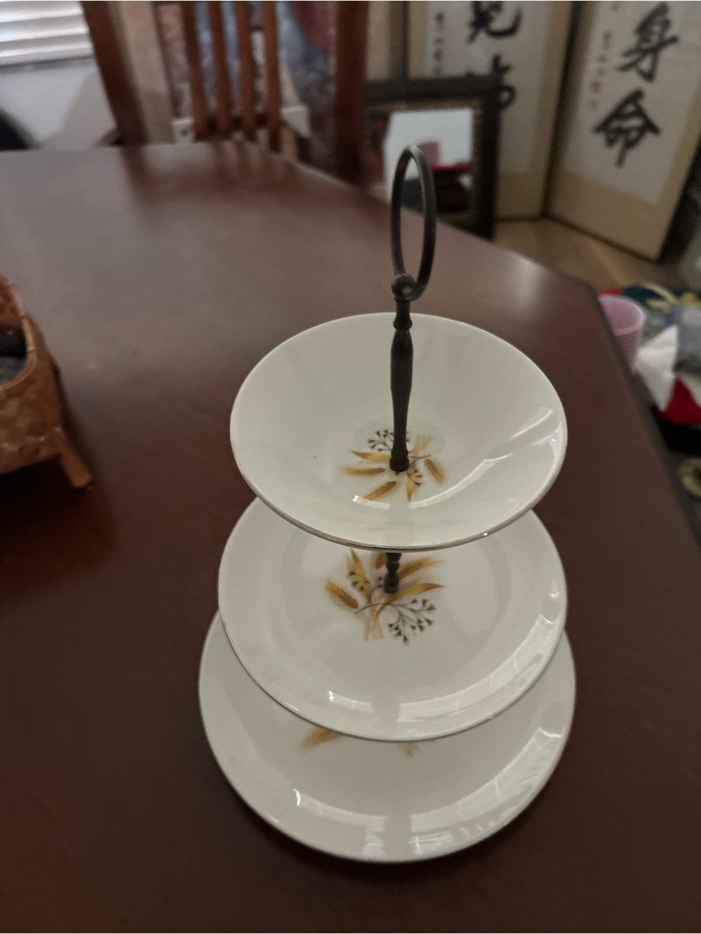 White and Gold 3-Tier Ceramic Serving Stand